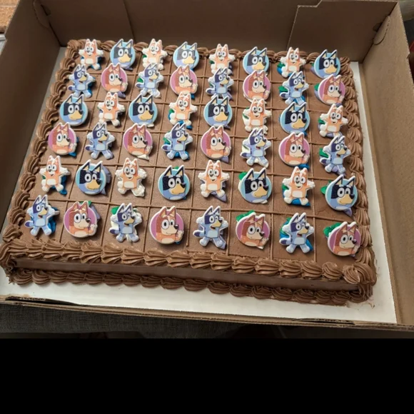 Bluey Cupcake Rings - Picture 7 of 7